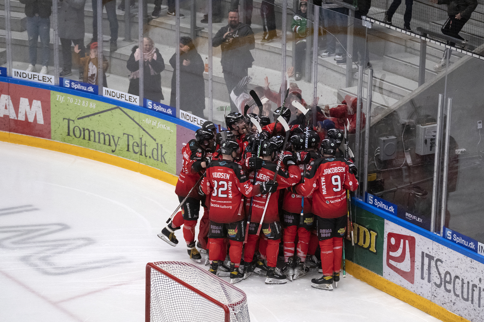 Aalborg Pirates - Aalborg Pirates Nyt Tophold I Metalligaen Efter Sejr ...